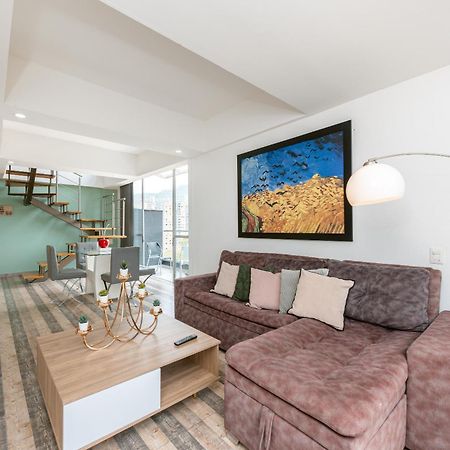 Apartamentos Borbon Suites Медельин Экстерьер фото