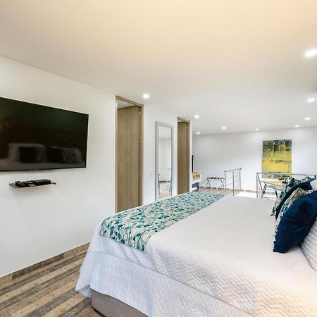 Apartamentos Borbon Suites Медельин Экстерьер фото