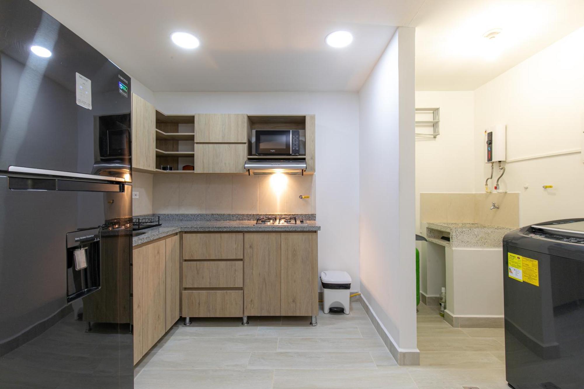 Apartamentos Borbon Suites Медельин Экстерьер фото