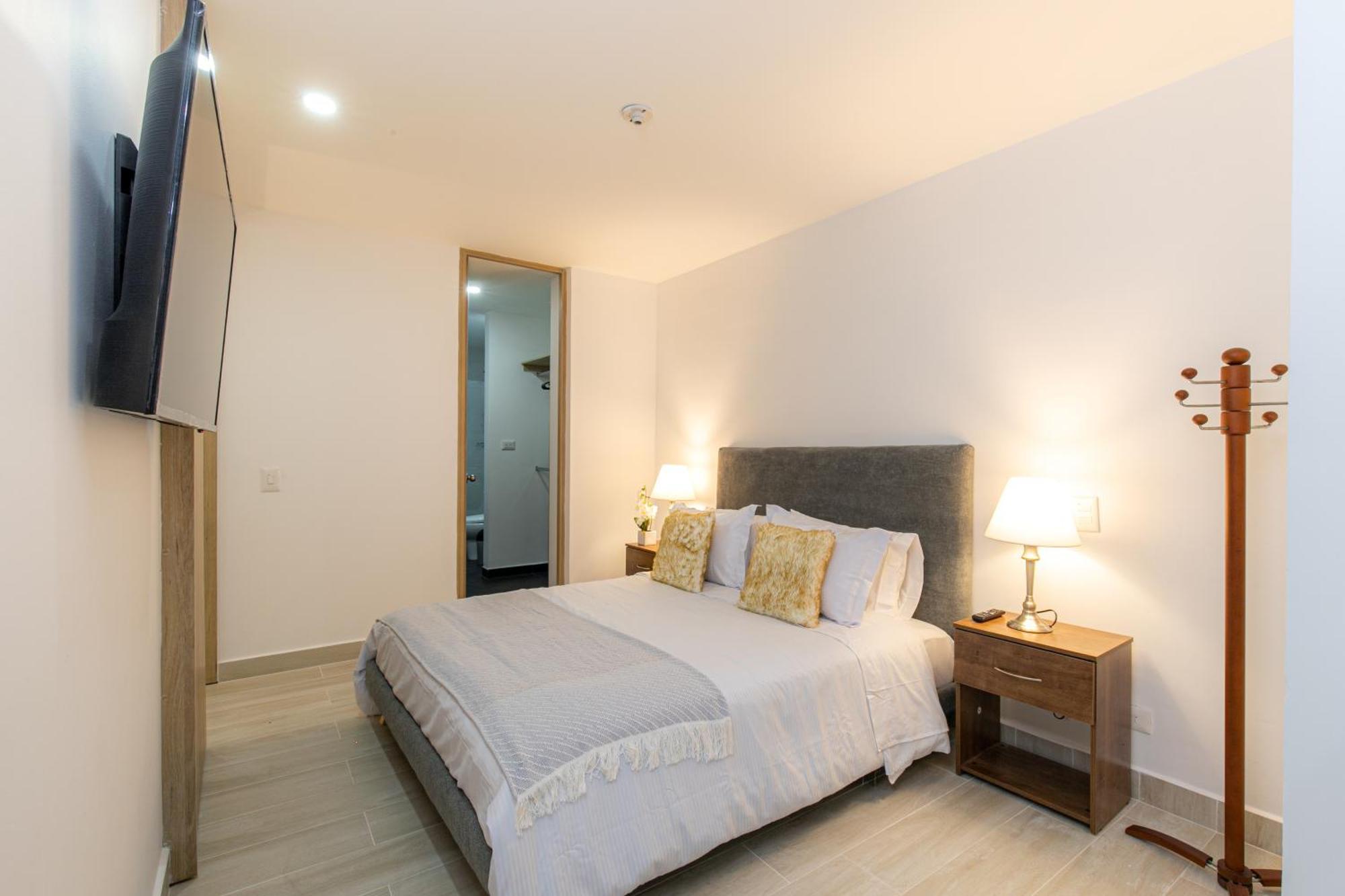 Apartamentos Borbon Suites Медельин Экстерьер фото