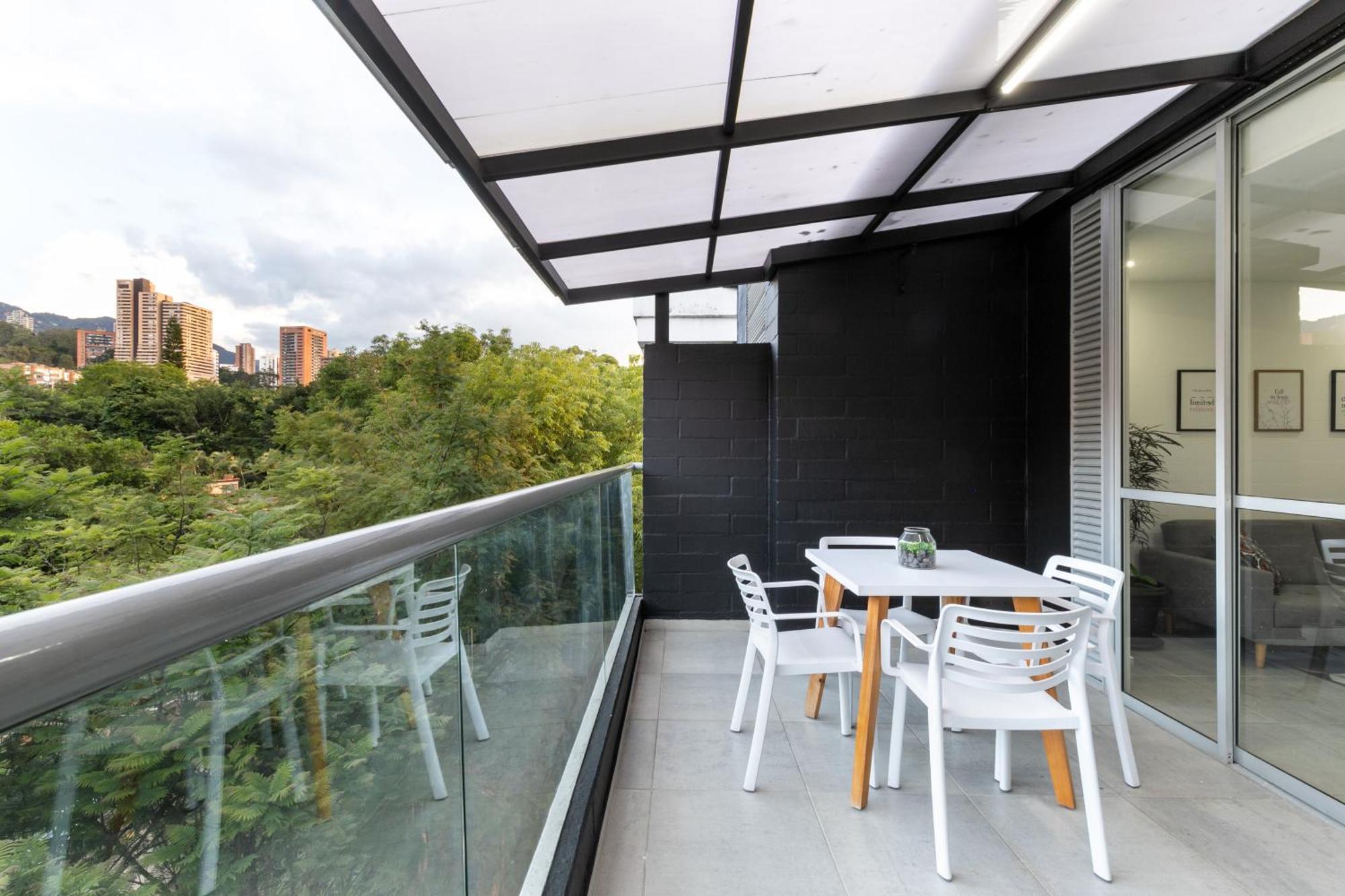 Apartamentos Borbon Suites Медельин Экстерьер фото