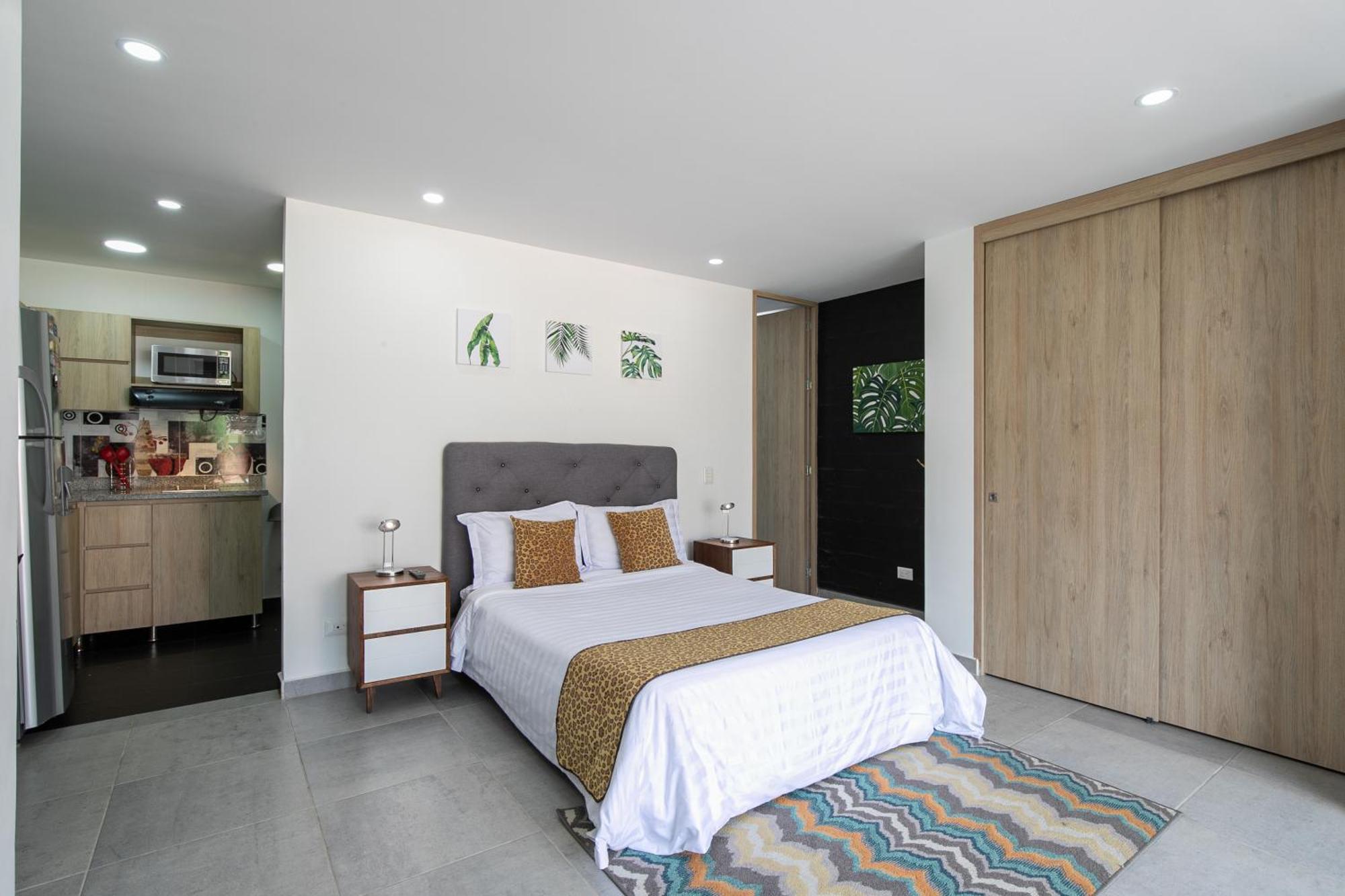 Apartamentos Borbon Suites Медельин Экстерьер фото