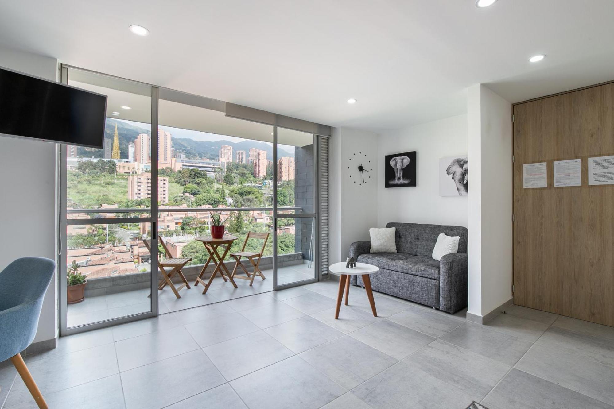 Apartamentos Borbon Suites Медельин Экстерьер фото