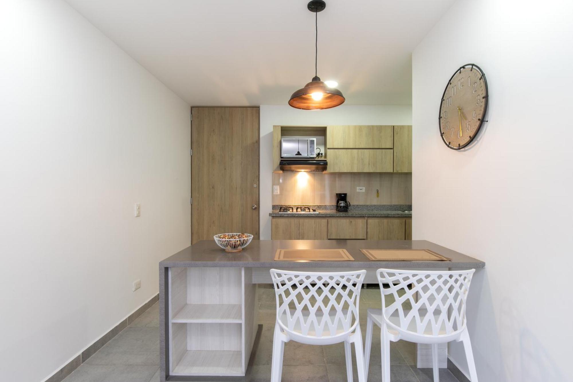 Apartamentos Borbon Suites Медельин Экстерьер фото